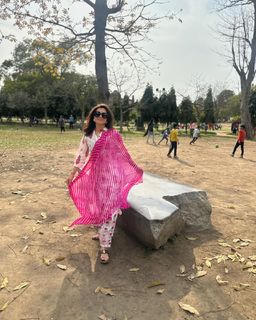 Riddhi Dogra feet photo 1