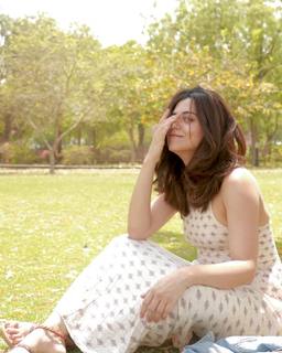 Riddhi Dogra feet photo 8