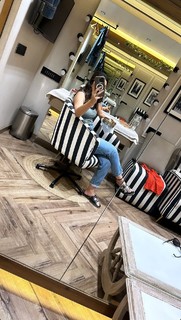 Riddhi Dogra feet photo 6