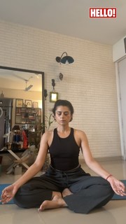 Riddhi Dogra feet photo 3