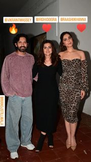 Riddhi Dogra feet photo 3