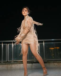 Riddhi Dogra feet photo 14