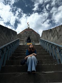 Riddhi Dogra feet photo 8