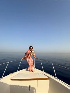 Riddhi Dogra feet photo 6
