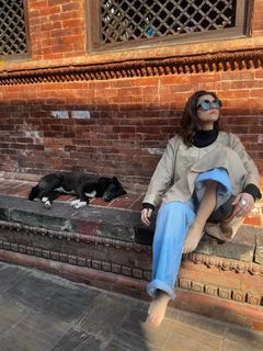 Riddhi Dogra feet photo 2
