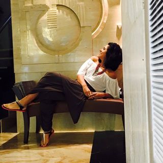 Riddhi Dogra feet photo 2