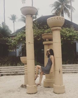 Riddhi Dogra feet photo 1