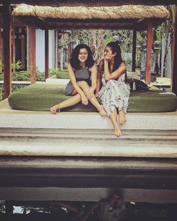 Riddhi Dogra feet photo 20