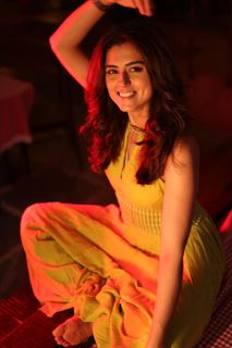 Riddhi Dogra feet photo 2