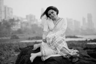 Riddhi Dogra feet photo 5