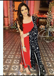 Ridhima Pandit feet photo 1