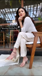 Ridhima Pandit feet photo 17