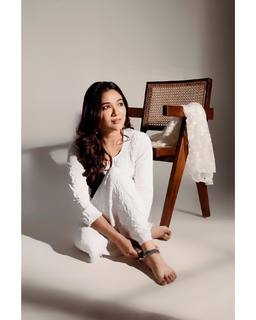 Ridhima Pandit feet photo 4