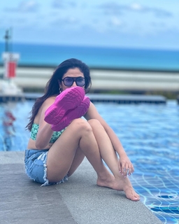 Ridhima Pandit feet photo 14