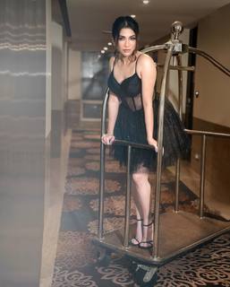 Ridhima Pandit feet photo 19