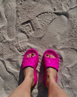 Ridhima Pandit feet photo 9