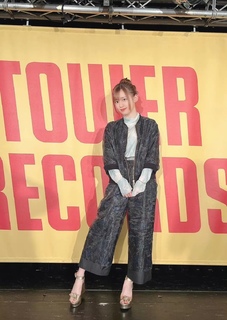 Rie Takahashi feet photo thumbnail
