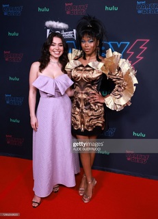 Riele Downs feet photo 1