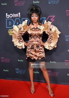 Riele Downs feet photo 19