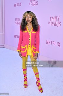 Riele Downs feet photo 13