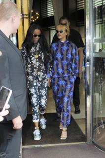 Rihanna feet photo thumbnail