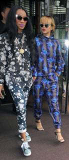 Rihanna feet photo thumbnail