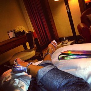 Rihanna feet photo thumbnail