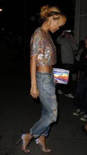 Rihanna feet photo thumbnail