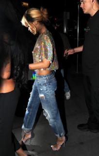 Rihanna feet photo thumbnail