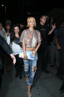 Rihanna feet photo thumbnail