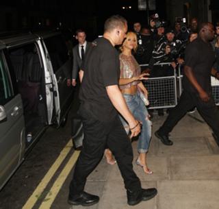 Rihanna feet photo thumbnail