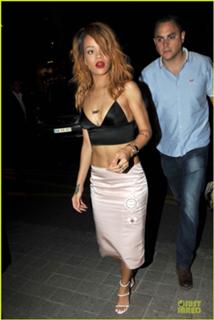 Rihanna feet photo thumbnail