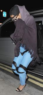 Rihanna feet photo thumbnail