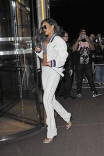 Rihanna feet photo thumbnail
