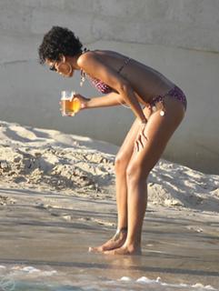 Rihanna feet photo thumbnail