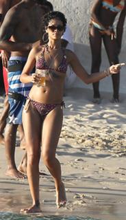 Rihanna feet photo thumbnail