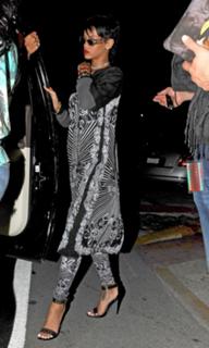 Rihanna feet photo thumbnail