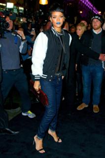 Rihanna feet photo thumbnail