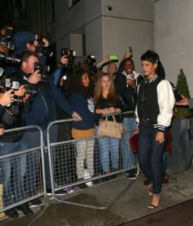 Rihanna feet photo thumbnail