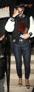 Rihanna feet photo thumbnail