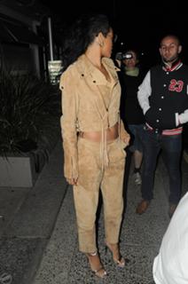 Rihanna feet photo thumbnail