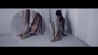 Rihanna feet photo thumbnail