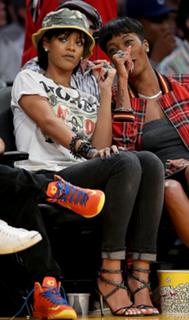 Rihanna feet photo thumbnail