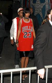 Rihanna feet photo thumbnail