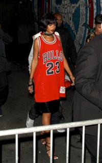 Rihanna feet photo thumbnail