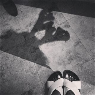 Rihanna feet photo thumbnail