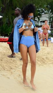 Rihanna feet photo thumbnail