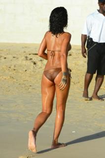 Rihanna feet photo thumbnail