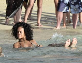 Rihanna feet photo thumbnail