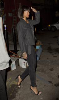 Rihanna feet photo thumbnail
